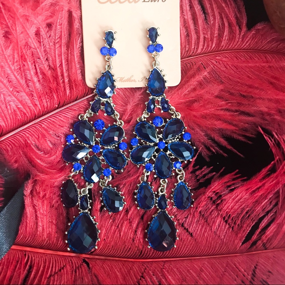 Blue fashion earrings chandelier